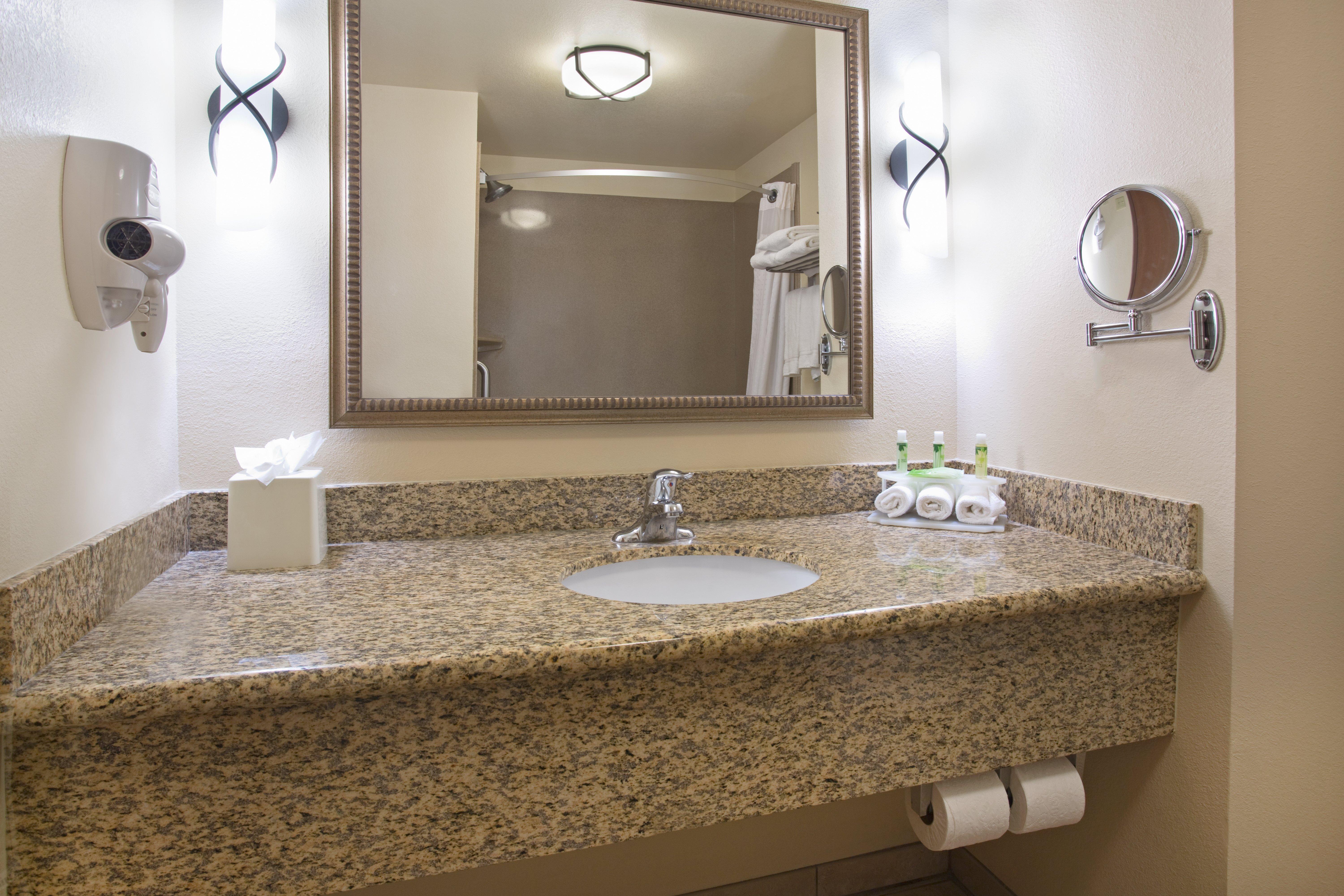 Holiday Inn Express And Suites Los Alamos Entrada Park By Ihg Exterior photo